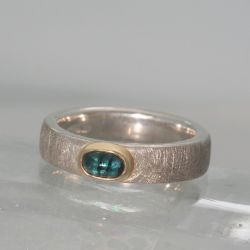 Zilveren/gouden toermalijnring