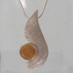 Munt hanger