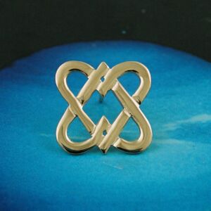 Interlinking hearts