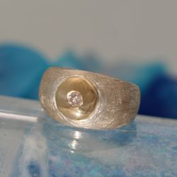Kogelring met briljant