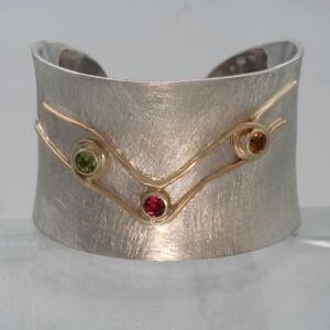 Klem armband met edelstenen