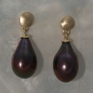 Zwarte pareldruppels oorsieraden