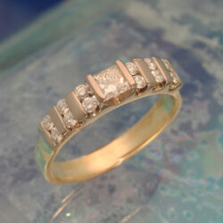 Ring met diamanten