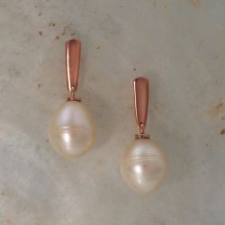 Parels oorhangers