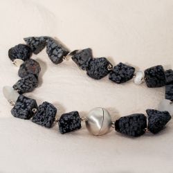 Sneeuwvlokobsidiaan collier