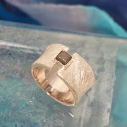 Ruwe diamant ring