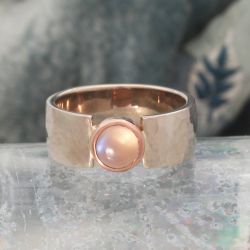 Witgouden ring met maansteen
