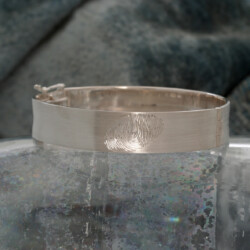 Zilveren armband met vingerafdruk