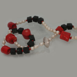 Collier van parels, lava en bamboekoraal