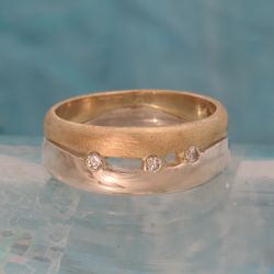 Een ring gemaakt van een bestaande trouwring