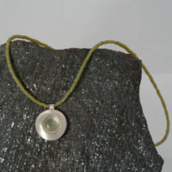 Serpentijn collier met Phehniet hanger